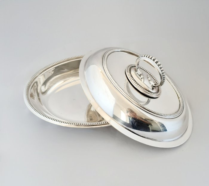 Serveringstallerken - Walker  Hall Gorgeous Silver Plated Entree Dish - Forsølvet