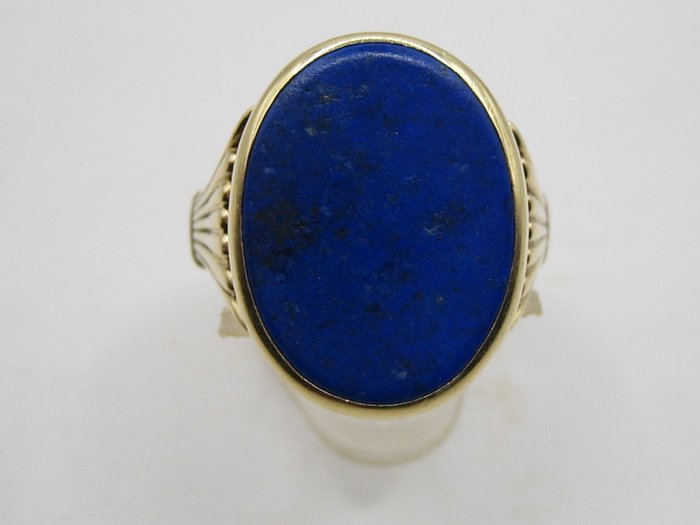 Ring - 14 karat Gulguld, Mænds signetring oval lapis lazuli stor tung. Mesterens mærke