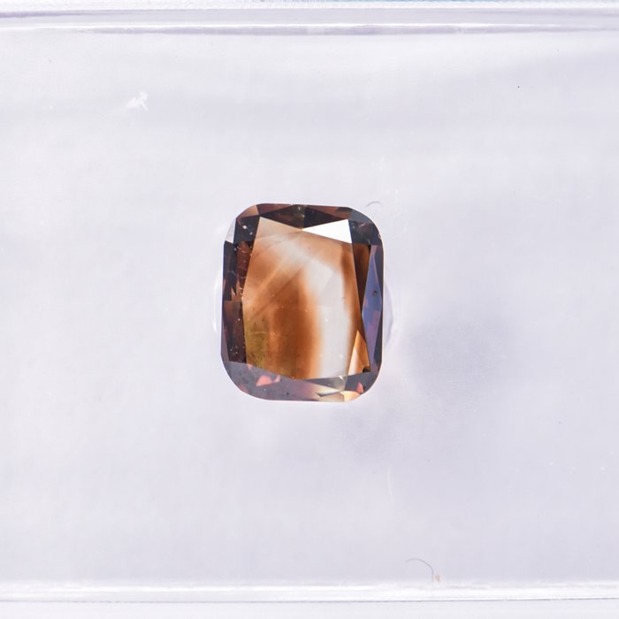 Ingen mindstepris - 1 pcs Diamant  (Naturfarvet)  - 0.62 ct - Pude - Fancy deep Gullig Brun - SI1 - International Gemological Institute (IGI)