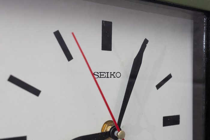 Vægur - Seikosha CO. LTD Seiko -   Bakelit, Glas, Plast, Stål - 1980-1990