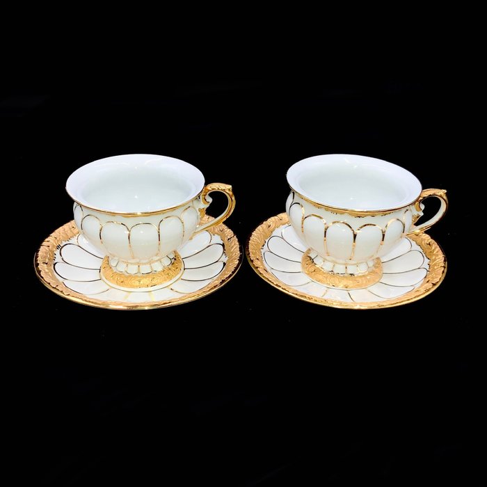 E.A.Leuteritz - Meissen - Magnificent Pair of Coffee Cups and Saucers - "X-Form" - Kaffeservice - Håndmalet porcelæn