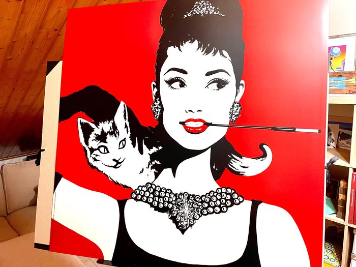 Antonio de Felipe - Audrey Hepburn (with cat) - 2000'erne