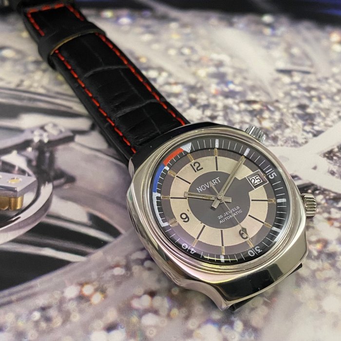 Novart - Vintage Automatic Date - Ingen mindstepris - Mænd - 1970-1979