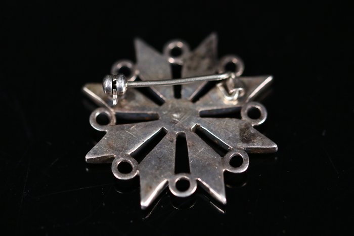 Ingen mindstepris - Broche Balles Terros Broche Snowflake + Manchetknapper (Abalone Shell)