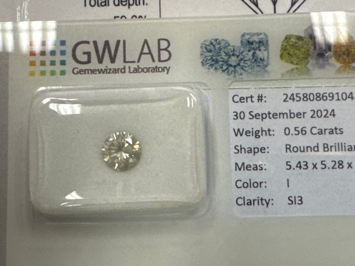 Ingen mindstepris - 1 pcs Diamant  (Natur)  - 0.56 ct - Rund - I - SI3 - Gemewizard Gemological Laboratory (GWLab)