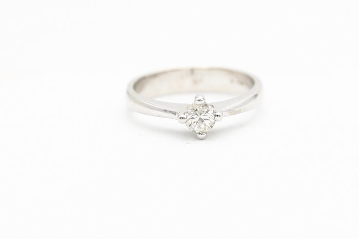 Ring - 18 kraat Hvidguld Diamant (Natur)