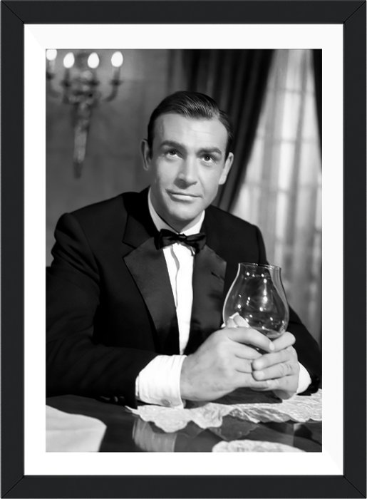 James Bond 007: Dr. No, Sean Connery as 007 - Fine Art Photography - Luxury Wooden Framed 70X50 cm - Limited Edition Nr 06 of 30 - Serial ID 20052 - Original Certificate (COA), Hologram Logo Editor and QR Code - 100% New items.