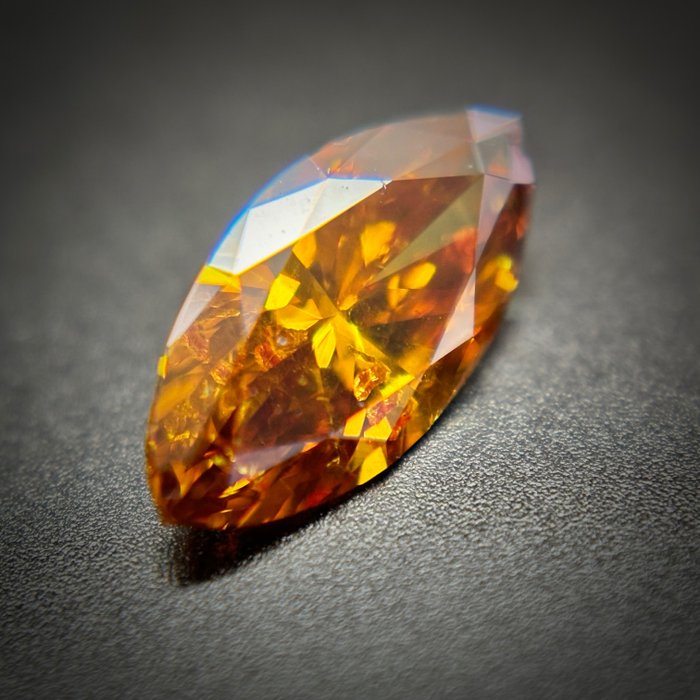 1 pcs Diamant  (Naturfarvet)  - 0.50 ct - Marquise - Fancy vivid Gullig Orange - I1 - Antwerp Laboratory for Gemstone Testing (ALGT)