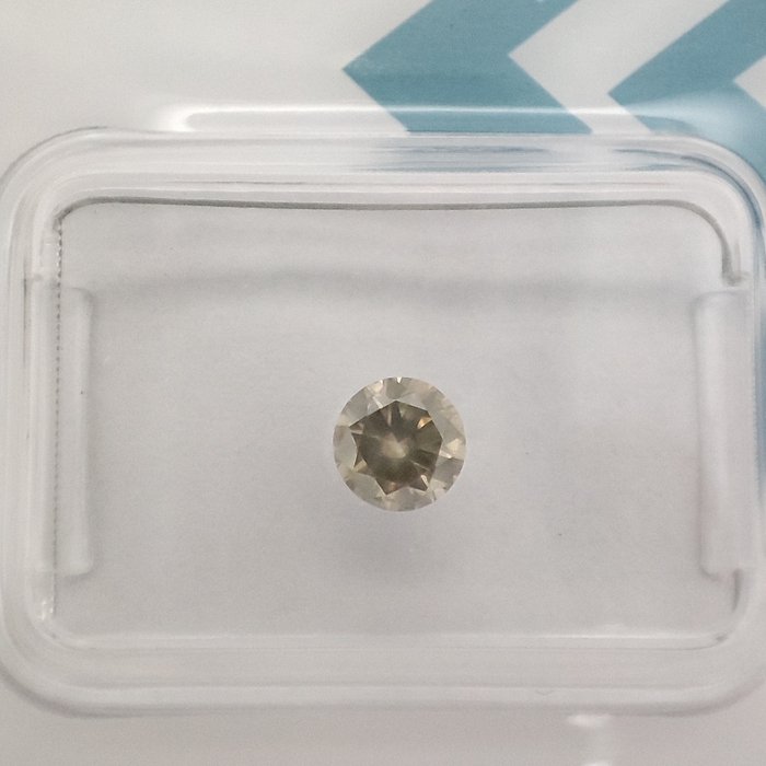 Ingen mindstepris - 1 pcs Diamant  (Natur)  - 0.41 ct - Rund - I1 - International Gemological Institute (IGI) - Y - Z