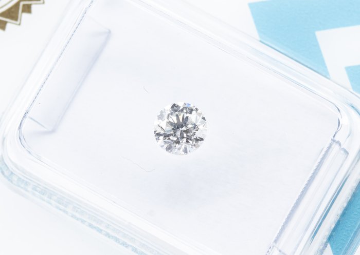 Ingen mindstepris - 1 pcs Diamant  (Natur)  - 0.40 ct - Rund - F - SI2 - International Gemological Institute (IGI)