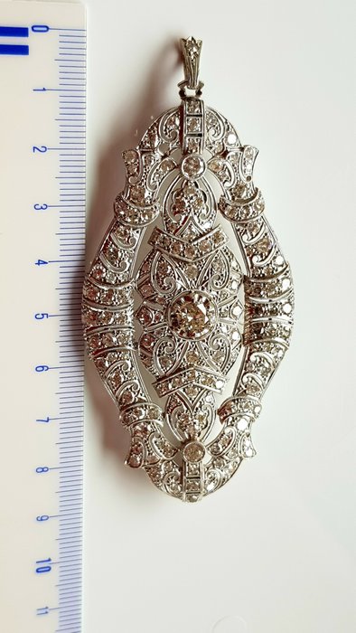 Broche Antik 10 karat. Diamant- og platinbroche 1900-1930