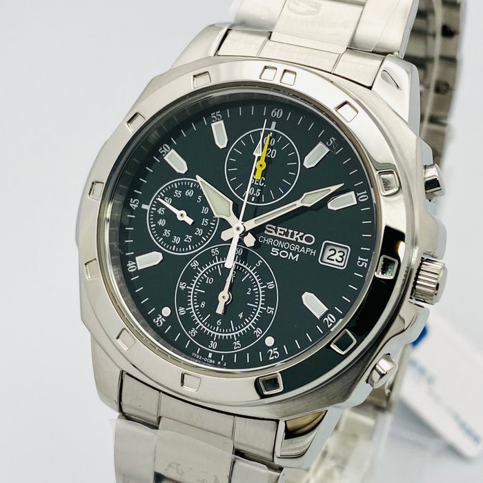 Seiko - Chronograph Dark Green Dial 50m. Date - Ingen mindstepris - Mænd - 2011-nu