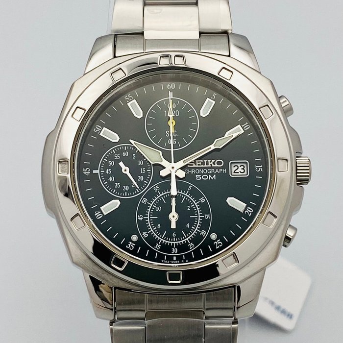 Seiko - Chronograph Dark Green Dial 50m. Date - Ingen mindstepris - Mænd - 2011-nu