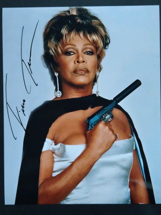 James Bond 007: GoldenEye - Signed by Tina Turner (+) - Title Song Performer - Autograph, Photo with COA