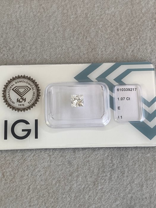 1 pcs Diamant  (Natur)  - 1.07 ct - Kvadrat - E - I1 - International Gemological Institute (IGI)