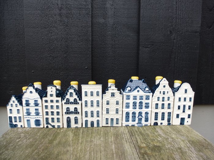 Bols - Miniature figur - Ni KLM BOLS-huse (fyldte) Delftware