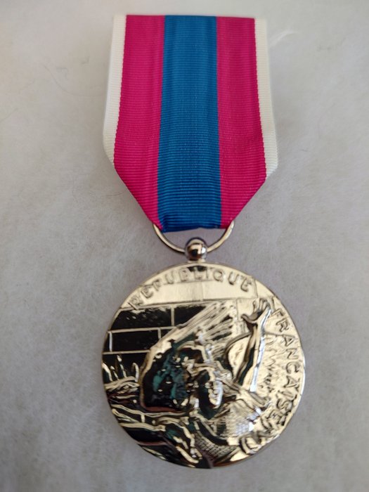 Frankrig - Militærmedalje - Masser af franske medaljer