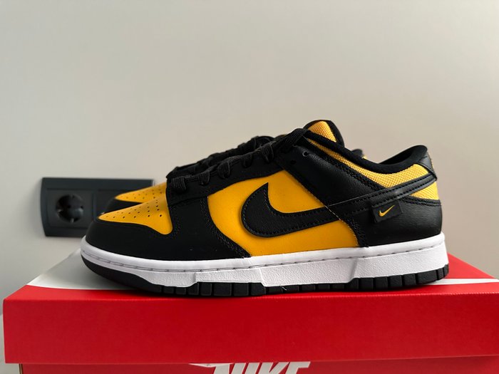 Nike - Dunk Low - Sneakers - Størelse: EU 40