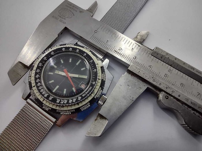 XR7 - Triple bezel GMT diver - Ingen mindstepris - Cal. EB8000 - Mænd - 1970-1979