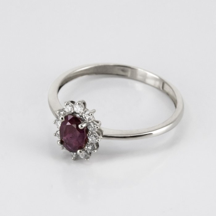 Ring - 14 karat Hvidguld Rubin - Diamant