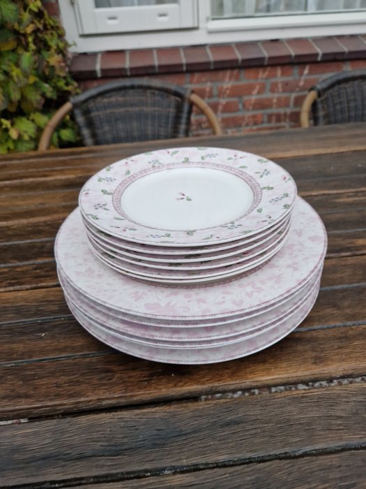 Johnson Brothers - Middagssæt til 6 (12) - Rose Damask - Porcelæn - Luksus spisning