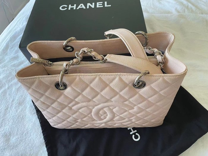 Chanel - Grand Shopping Tote - Mulepose