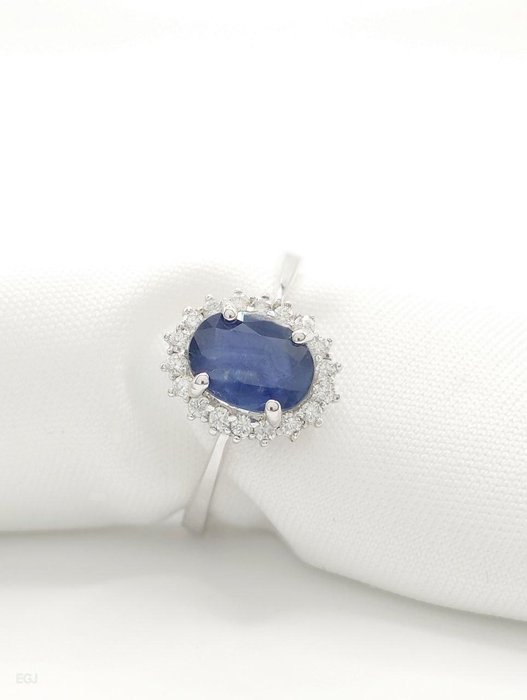 Ingen mindstepris - Cocktailring - 18 kraat Hvidguld -  1.32ct. tw. Safir - Diamant