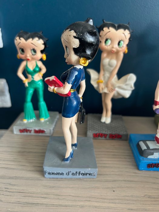 KFS FS TM Hearst/FS - Betty Boop - Lot de 6 figurines en résine Betty Boop