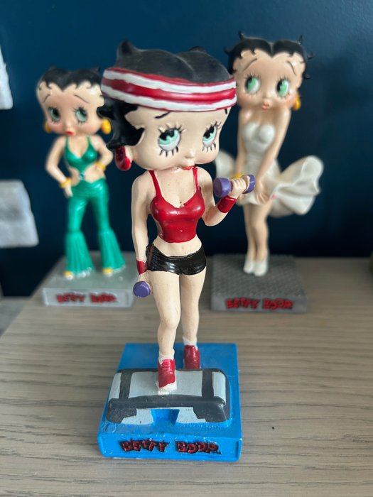 KFS FS TM Hearst/FS - Betty Boop - Lot de 6 figurines en résine Betty Boop