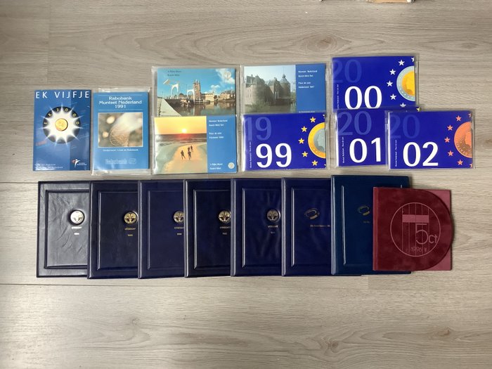 Holland. Year set 1984-2002  (Ingen mindstepris)