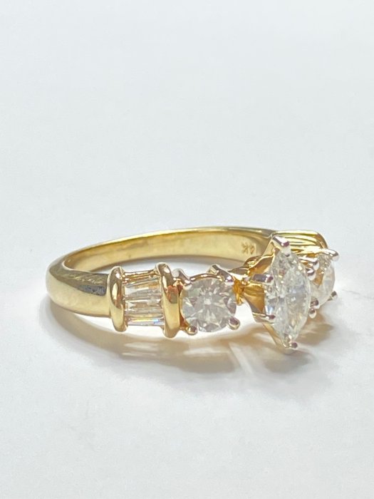 Ingen mindstepris - Ring - 14 karat Gulguld -  1.40ct. tw. Diamant (Natur)  - Diamant