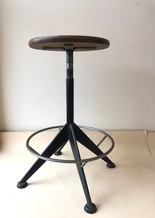 Velca - Industrial Stool - Taburet - Jern, Træ - original