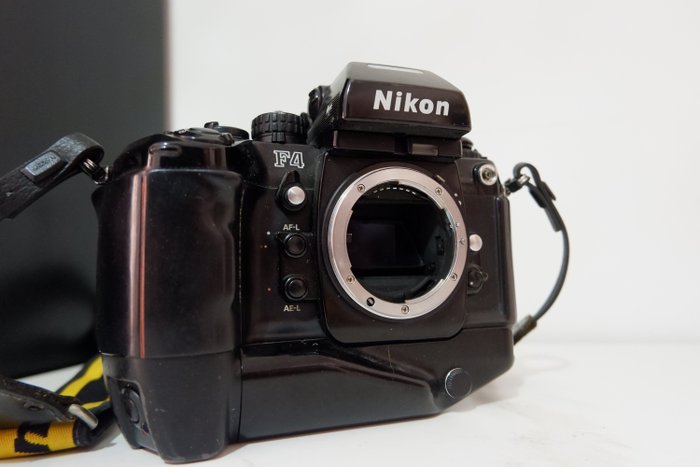 Nikon F4 + DP-20 + Power Winder MB-21 Reflekskamera med enkelt linse (SLR)