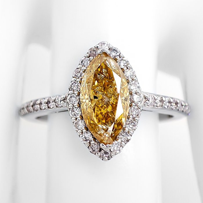 Ring - 14 karat Hvidguld -  1.77ct. tw. Gul Diamant (Naturfarvet) - Diamant