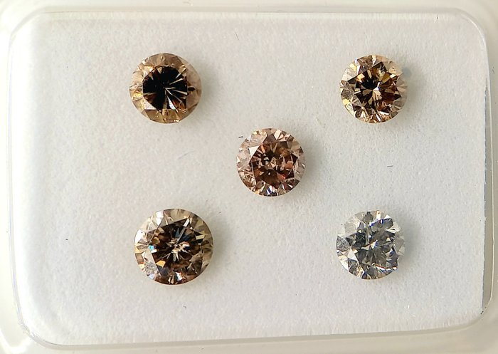 Ingen mindstepris - 5 pcs Diamant  (Naturfarvet)  - 078 ct - Rund - Fancy light Light Gullig Blandet brun Grå - I1 SI1 - Antwerp Laboratory for Gemstone Testing (ALGT)