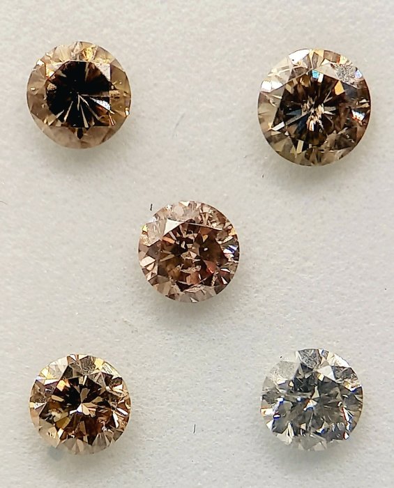 Ingen mindstepris - 5 pcs Diamant  (Naturfarvet)  - 078 ct - Rund - Fancy light Light Gullig Blandet brun Grå - I1 SI1 - Antwerp Laboratory for Gemstone Testing (ALGT)