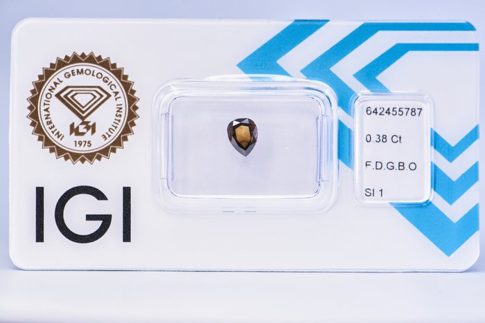 Ingen mindstepris - 1 pcs Diamant  (Naturfarvet)  - 0.38 ct - Pære - Fancy dark Brun, Grønlig Orange - SI1 - International Gemological Institute (IGI)