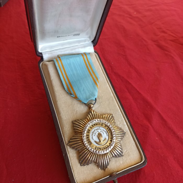 Comorerne - Belønning - Order of the Star of Anjouan in Original Box