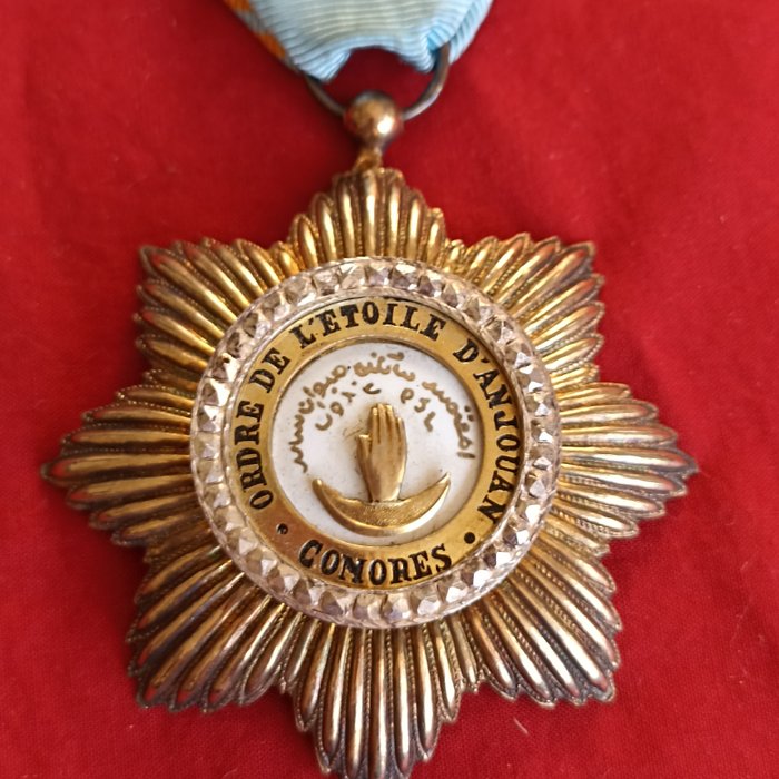 Comorerne - Belønning - Order of the Star of Anjouan in Original Box