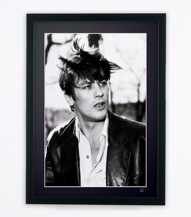 Alain Delon 1969 - Fine Art Photography - Luxury Wooden Framed 70X50 cm - Limited Edition Nr 02 of 30 - Serial ID 17286 - Original Certificate (COA), Hologram Logo Editor and QR Code - 100% New items.