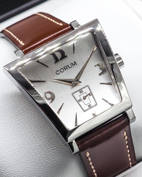 Corum - Trapeze - Ingen mindstepris - * BRAND NEW * - Kvinder - 2011-nu