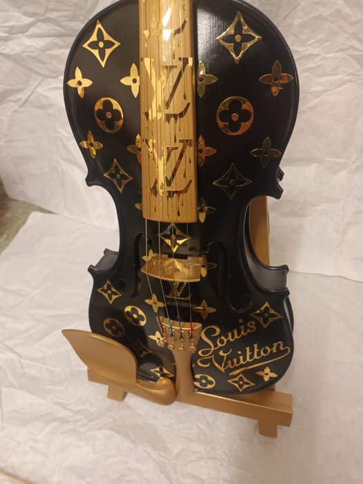 parte fppopart - Louis vuitton violino e archetto 3/4 (56 cm) edizione nera