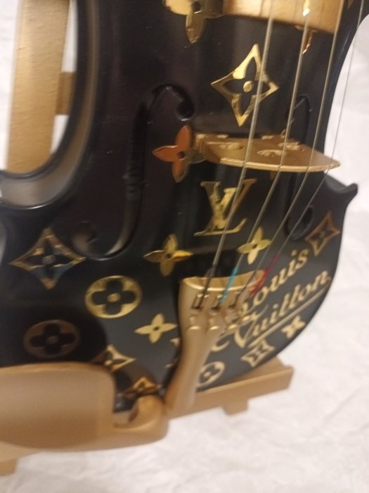 parte fppopart - Louis vuitton violino e archetto 3/4 (56 cm) edizione nera