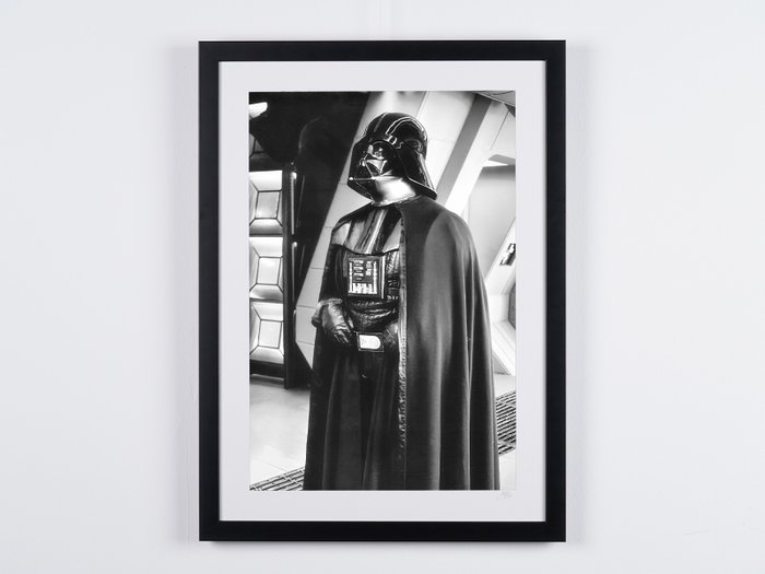 Star Wars, Darth Vader (David Prowse) - Art Photography - Luxury Wooden Framed 70X50 cm - Limited Edition Nr 05 of 20 - Serial ID 15690 - Original Certificate (COA), Hologram Logo Editor and QR Code - 100% New items.