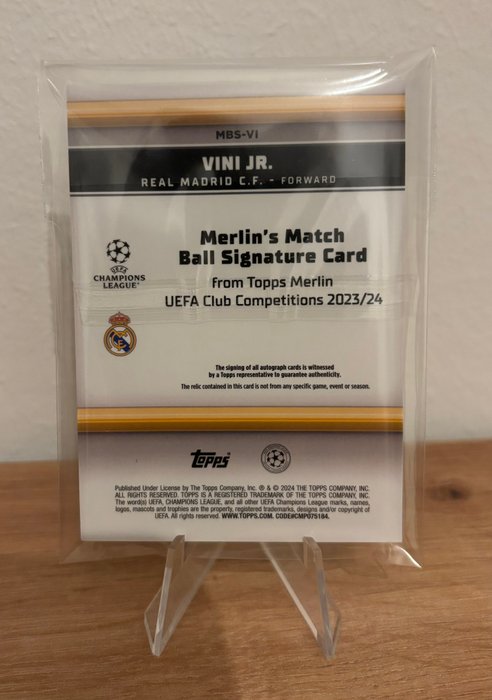 2023/24 Topps Merlin's UEFA Vini Jr. Merlin’s Match Ball Signatures /50 - 1 Card - Næsten så god som ny (NM)