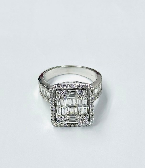 Cocktailring - 14 karat Hvidguld -  2.28ct. tw. Diamant (Natur)