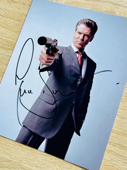 James Bond - Pierce Brosnan, signed with COA