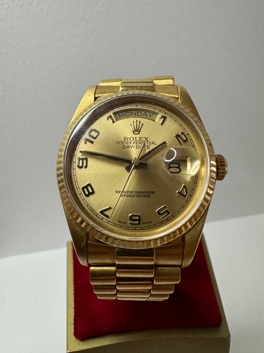 Rolex - Day-Date - 18038 - Unisex - 1980-1989