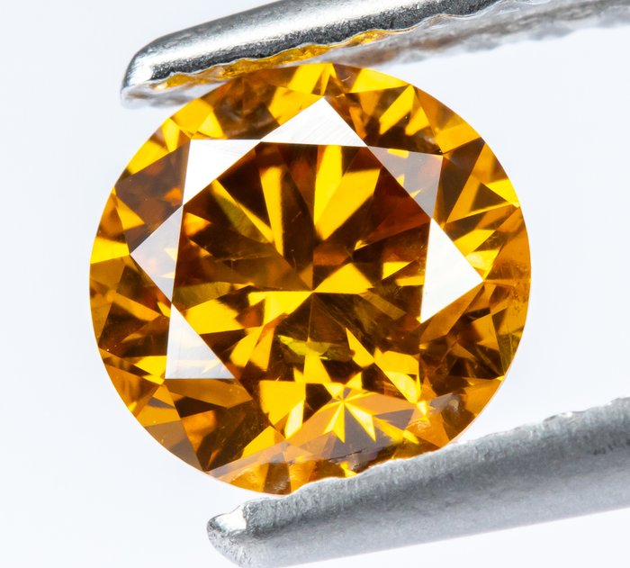 Ingen mindstepris - 1 pcs Diamant  (Naturfarvet)  - 0.62 ct - Rund - Fancy vivid Gullig Orange - SI2 - Gem Report Antwerp (GRA)