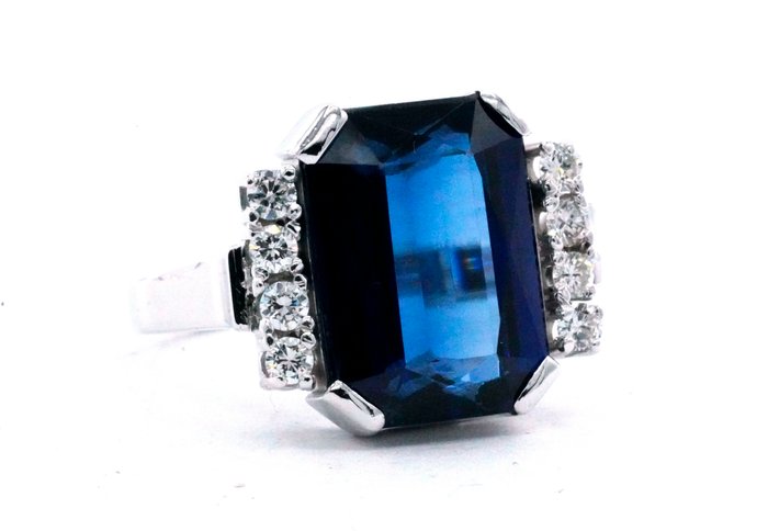 Ingen mindstepris - Ring - 14 karat Hvidguld -  10.50ct. tw. Safir - Diamant